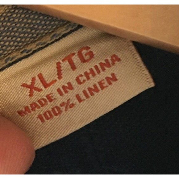 Tommy Bahama Shirt Men's Size XL Navy Blue Button Up - Picture 2 of 4